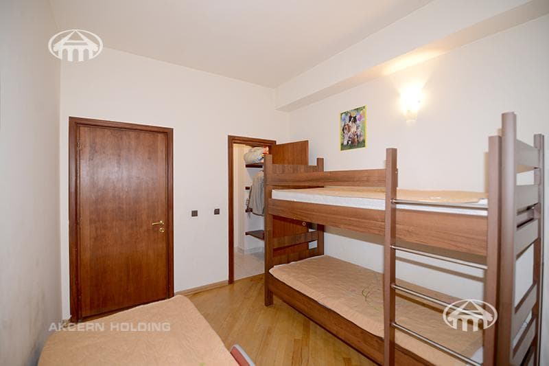 Apartment · 3 rooms · 134 m² · Arabkir