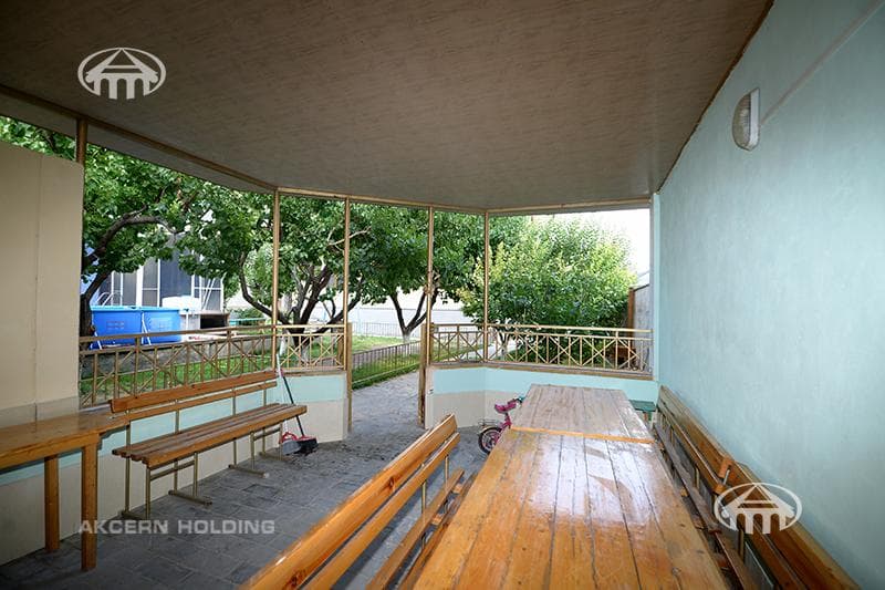 Mansion · 8 rooms · 607.5 m² · Qasax
