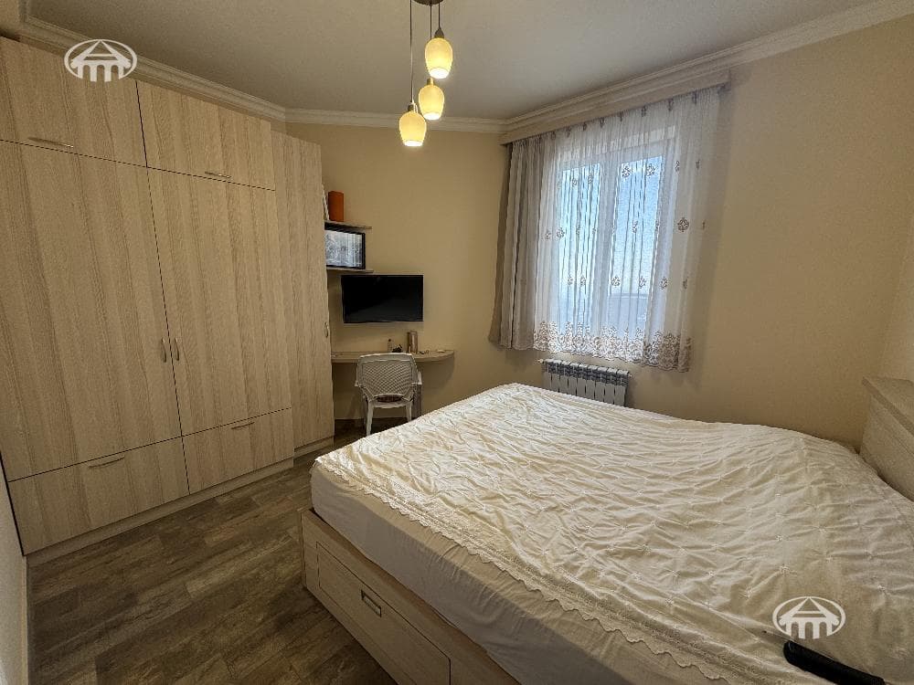 Квартира · 4 комн. · 91 м² · Кентрон