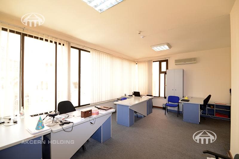 Retail · 146 m² · Arabkir
