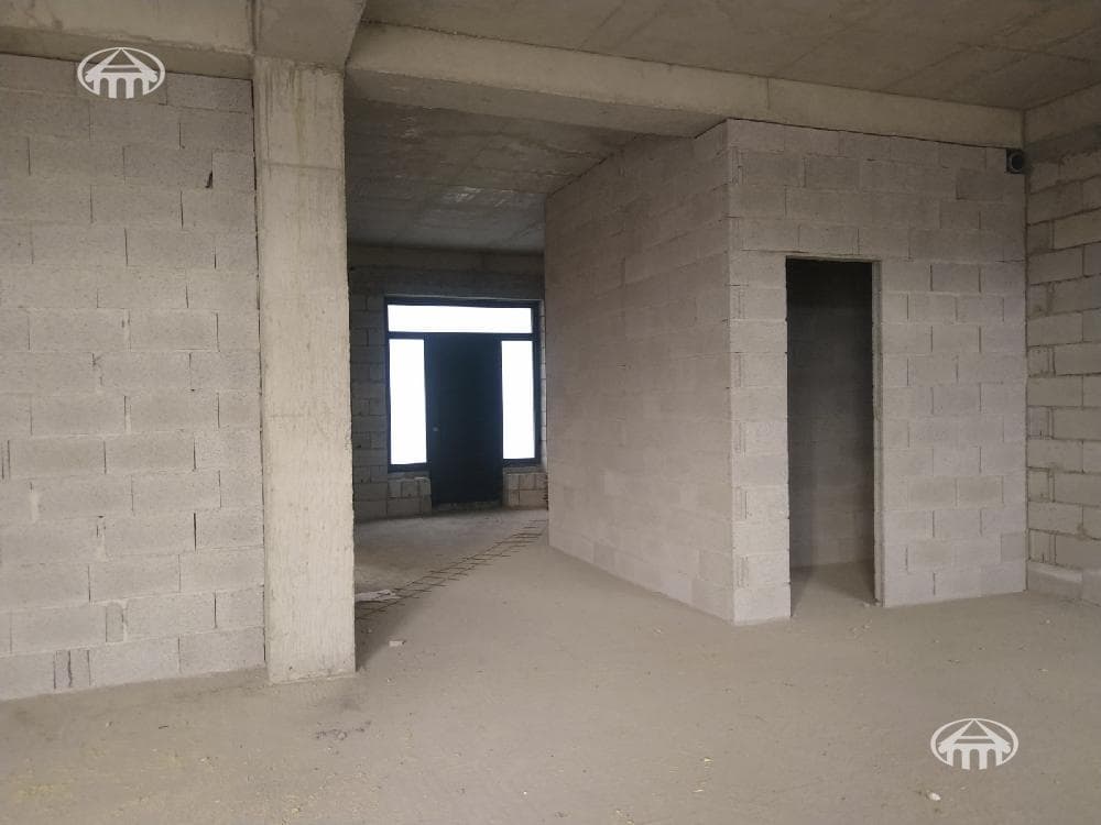 House · 5 rooms · 236 m² · Zovuni
