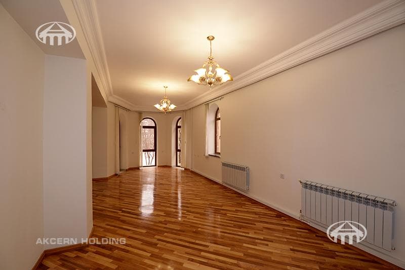 Առանձնատուն · 9 սեն. · 584 մ² · Արաբկիր
