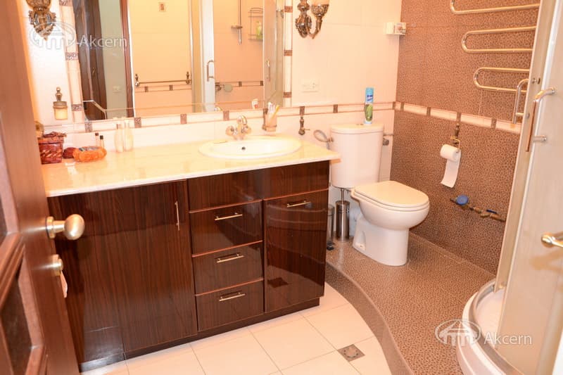 Apartment · 2 rooms · 74 m² · Kentron