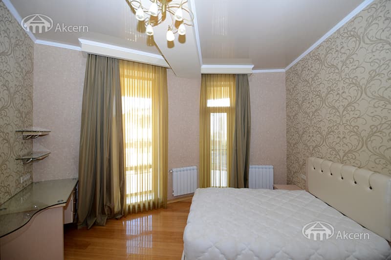 Квартира · 4 комн. · 133 м² · Арабкир