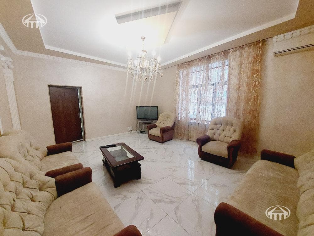 Բնակարան · 4 սեն. · 115 մ² · Կենտրոն