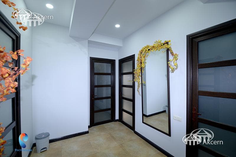 Office · 219 m² · Kentron