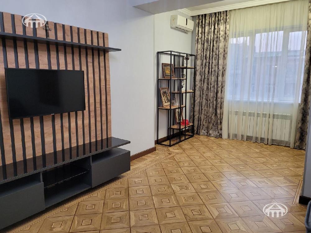 Квартира · 2 комн. · 65 м² · Аджапняк