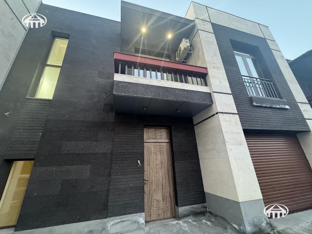 Townhouse · 4 rooms · 292 m² · Arabkir