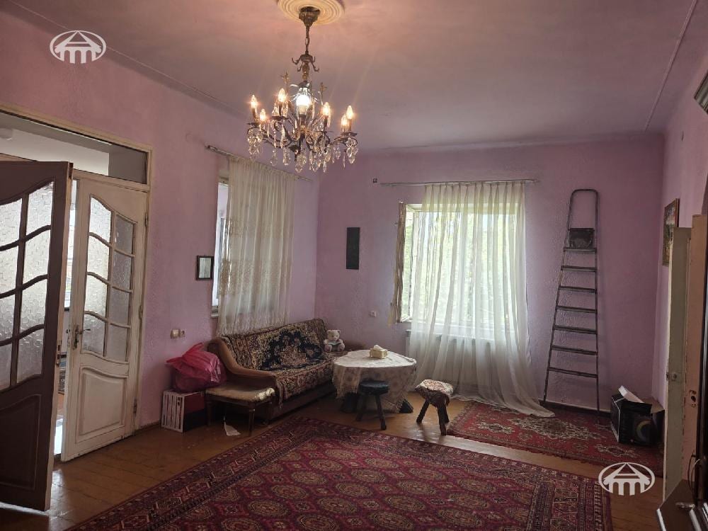 Սեփական տուն · 6 սեն. · 237 մ² · Նորք-Մարաշ
