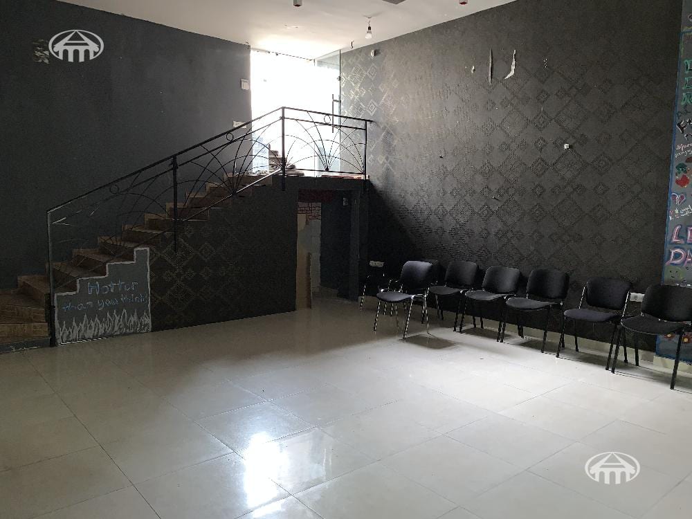 Խանութ · 90 մ² · Կենտրոն