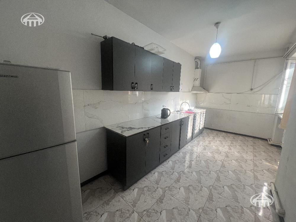 House · 6 rooms · 357 m² · Shengavit