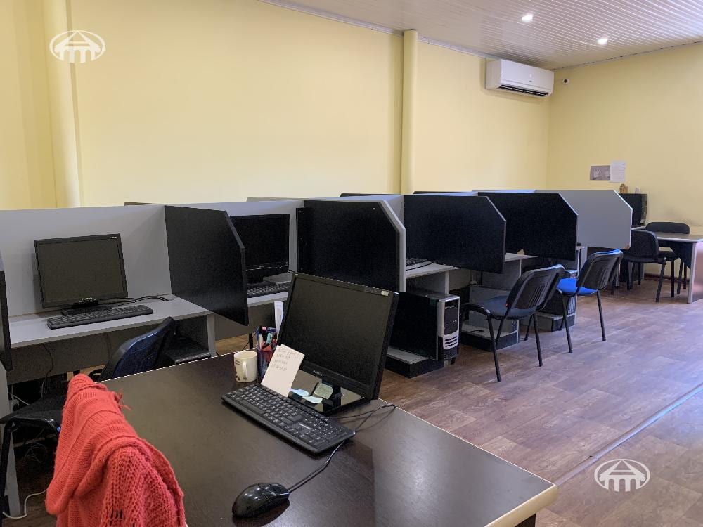 Офис · 100 м² · Кентрон