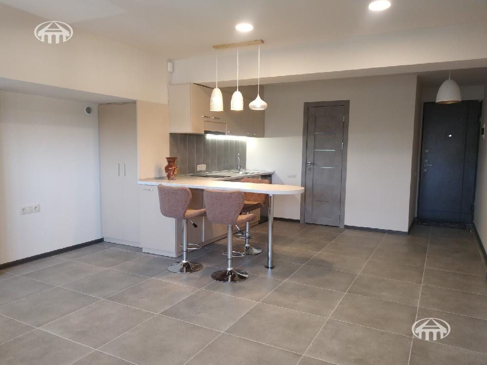 Office · 34 m² · Kentron