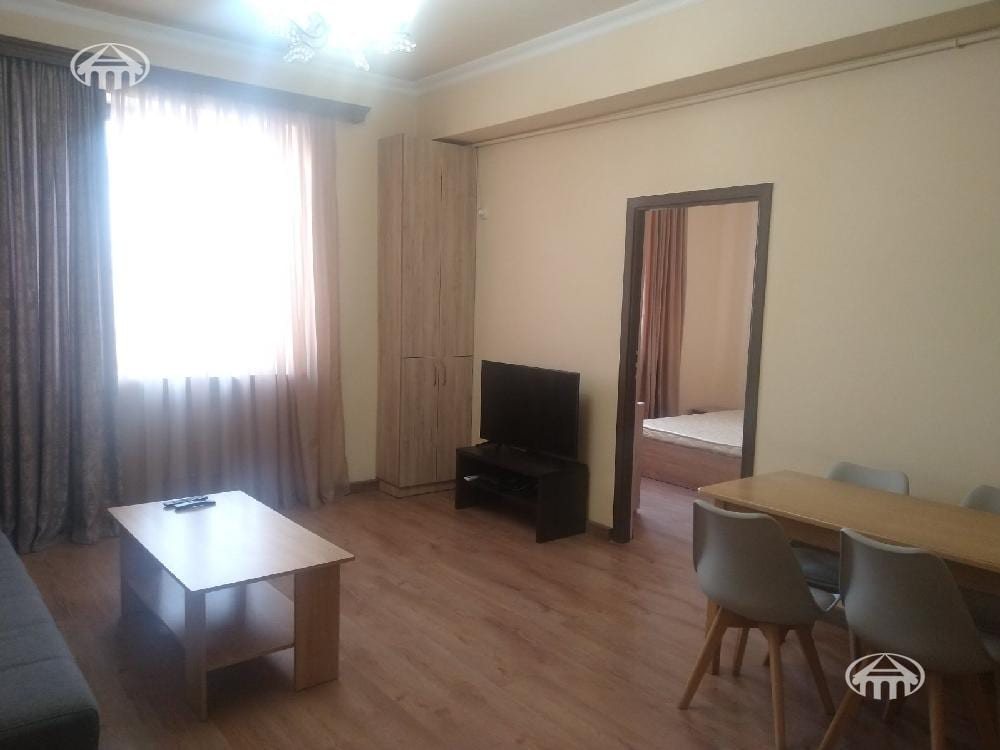 Квартира · 3 комн. · 64 м² · Кентрон