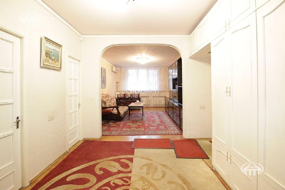 Բնակարան · 3 սեն. · 91 մ² · Կենտրոն
