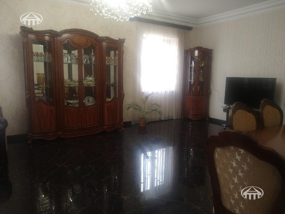 Առանձնատուն · 5 սեն. · 222 մ² · Արաբկիր