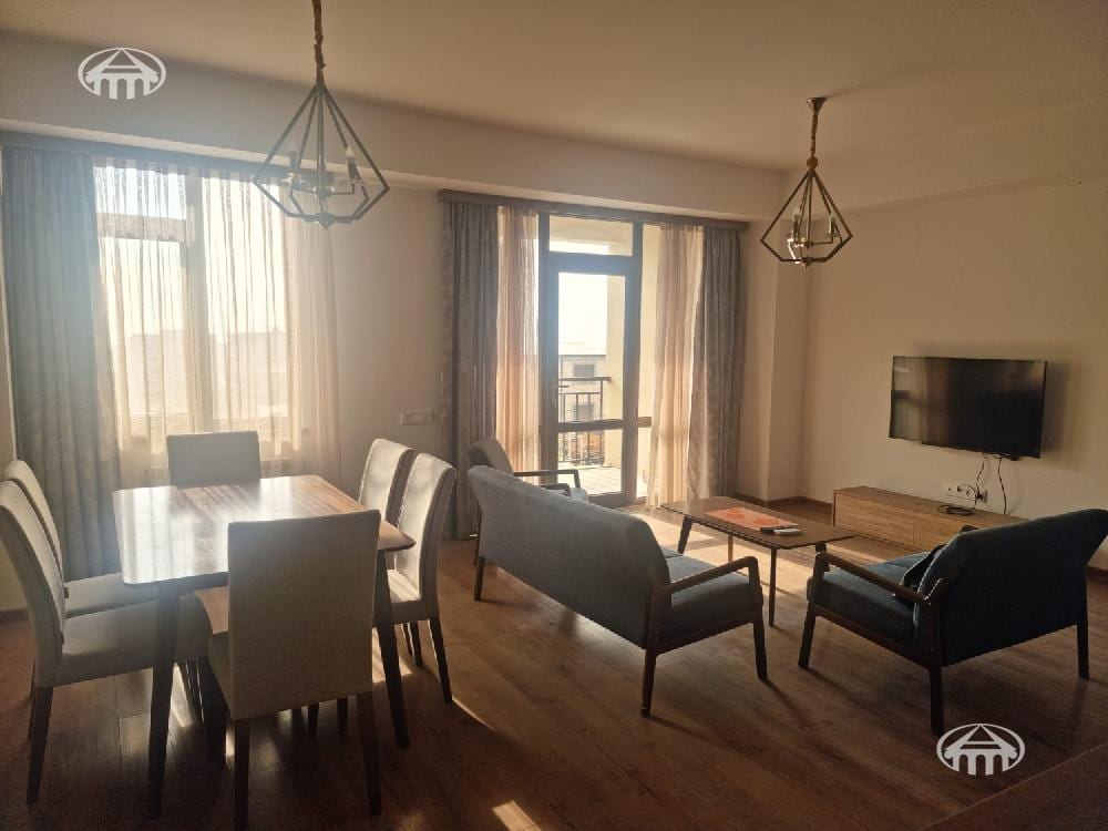 Apartment · 3 rooms · 90 m² · Arabkir