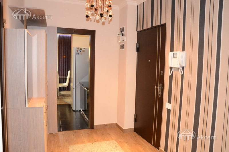 Квартира · 2 комн. · 65 м² · Кентрон