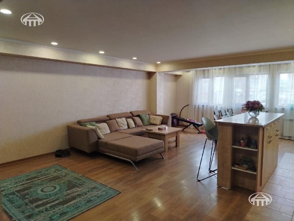 Apartment · 3 rooms · 83 m² · Ajapnyak