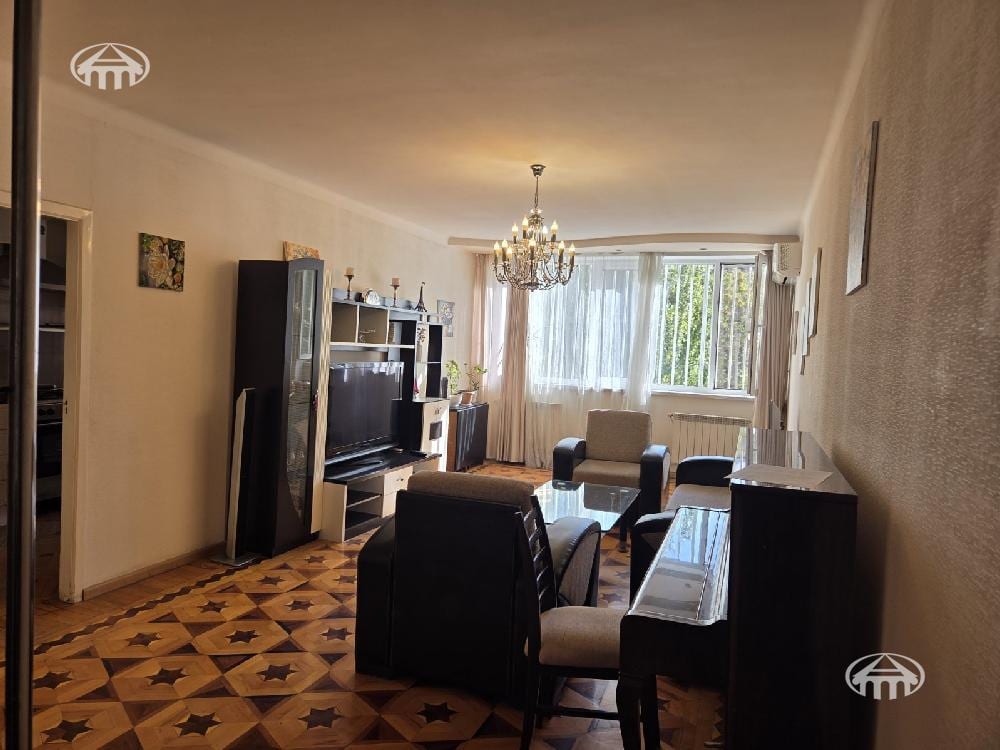 Apartment · 4 rooms · 106 m² · Kentron