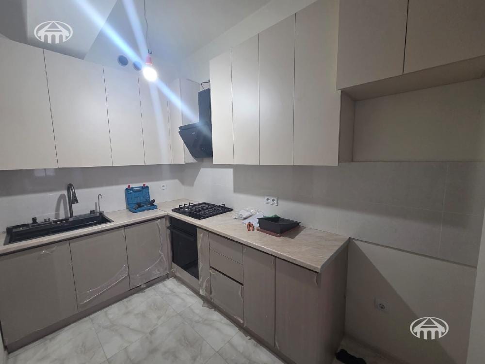 Apartment · 3 rooms · 83 m² · Arabkir