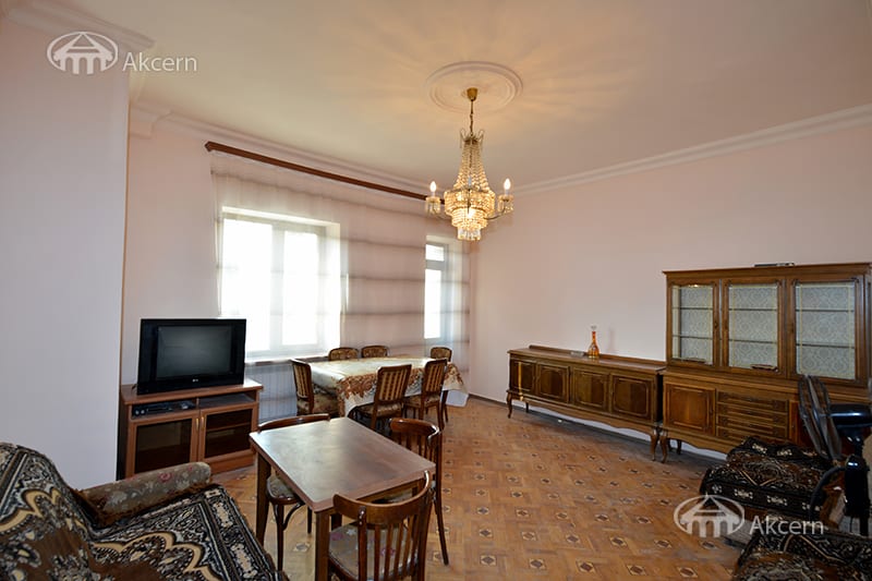 Apartment · 3 rooms · 121 m² · Kentron