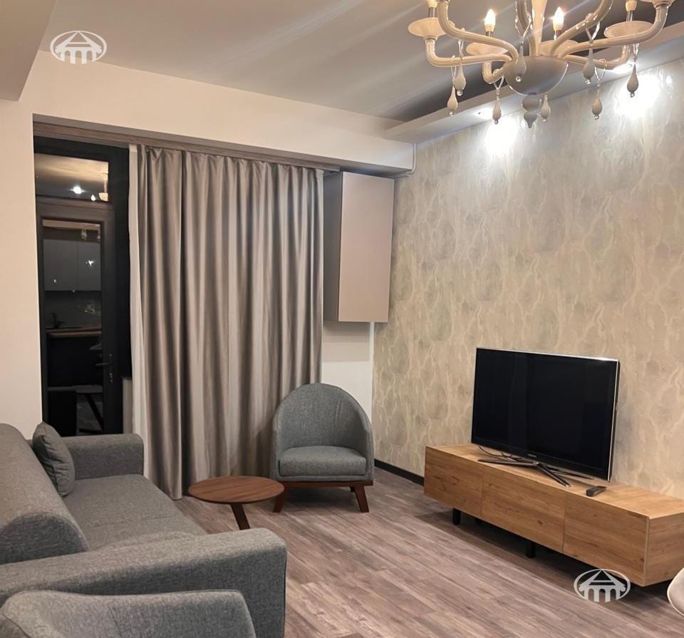 Квартира · 2 комн. · 56 м² · Кентрон
