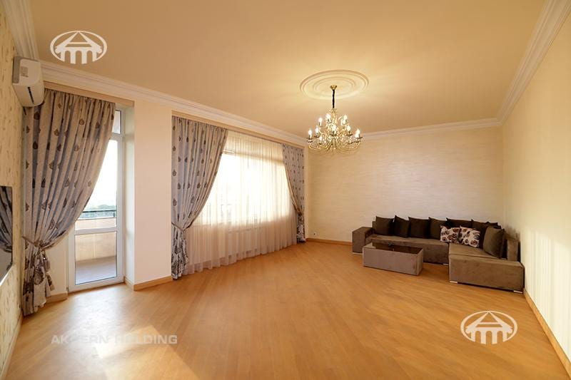 Квартира · 4 комн. · 177 м² · Кентрон