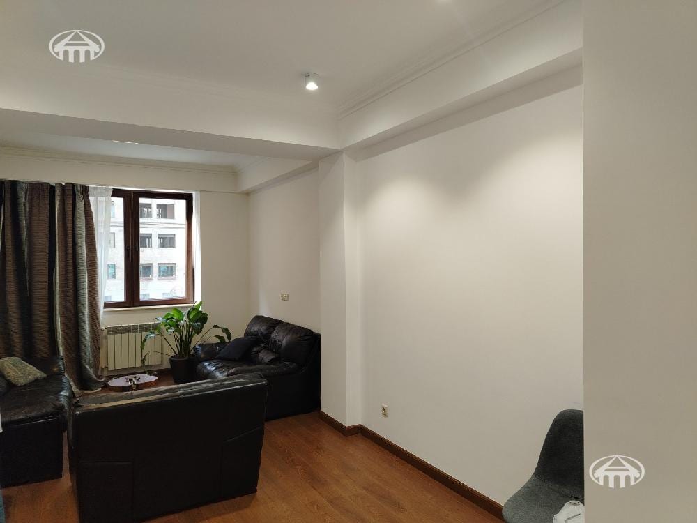 Квартира · 2 комн. · 65 м² · Кентрон