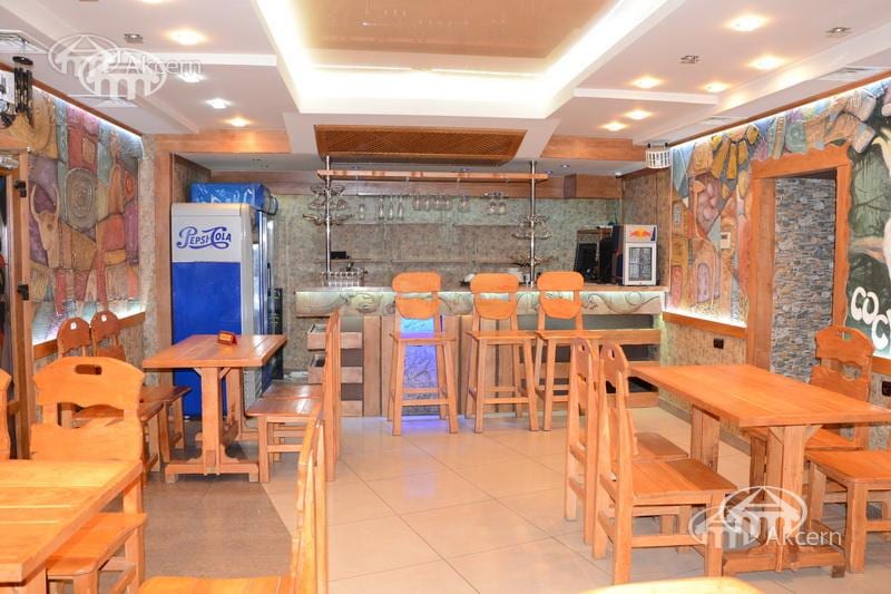Restaurant · 74 m² · Kentron