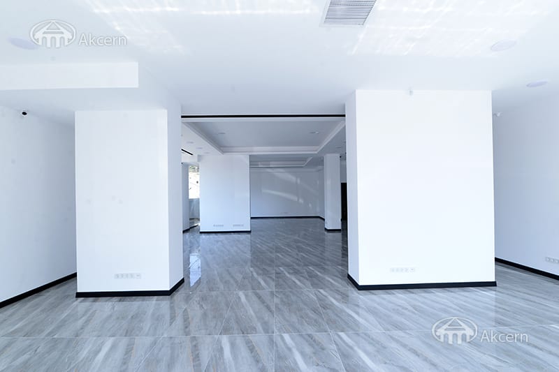 Retail · 140 m² · Davtashen