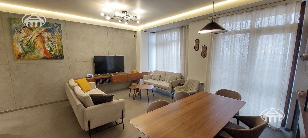 Apartment · 3 rooms · 91 m² · Arabkir