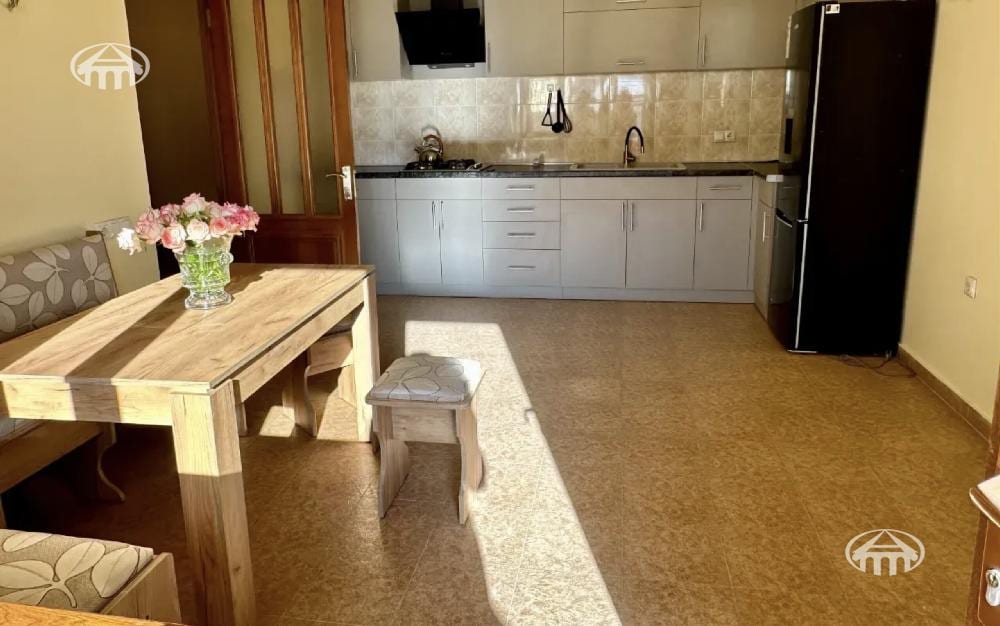 Квартира · 3 комн. · 118 м² · Канакер-Зейтун