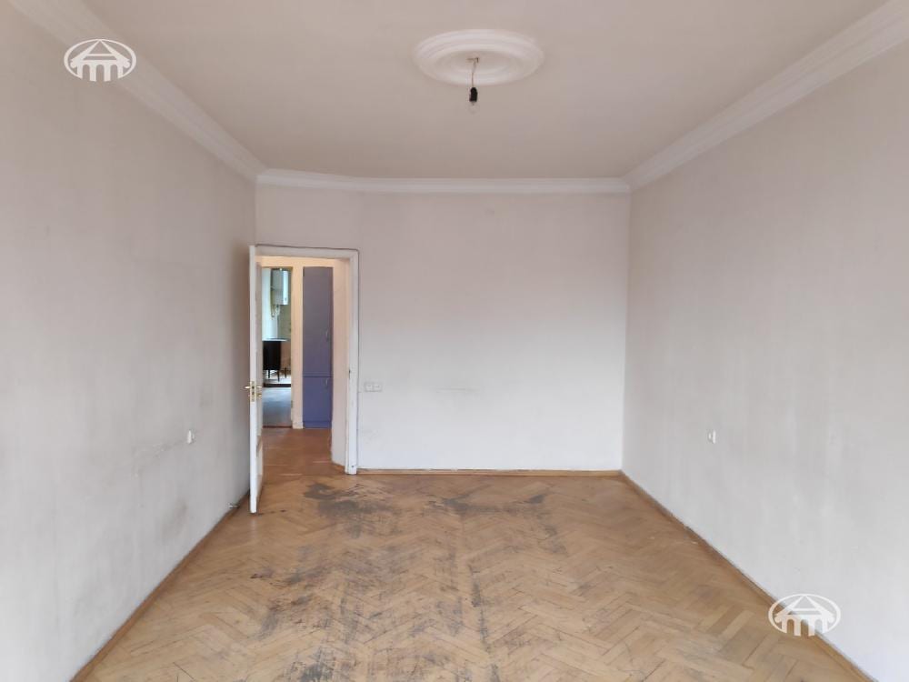 Квартира · 2 комн. · 64 м² · Кентрон