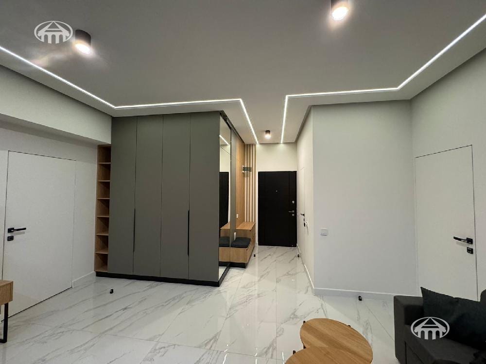 Apartment · 3 rooms · 64 m² · Kentron