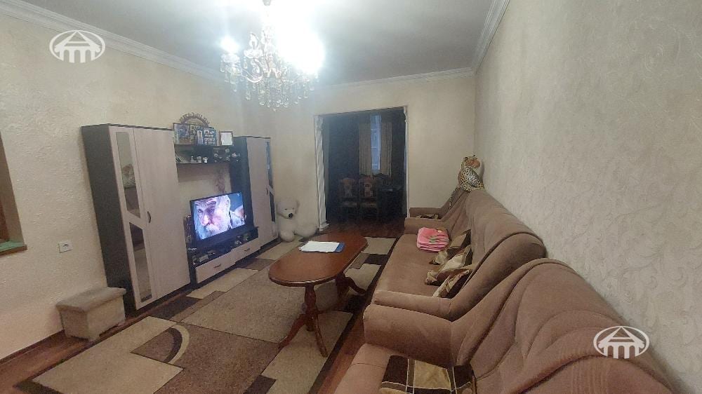 Apartment · 3 rooms · 81 m² · Davtashen