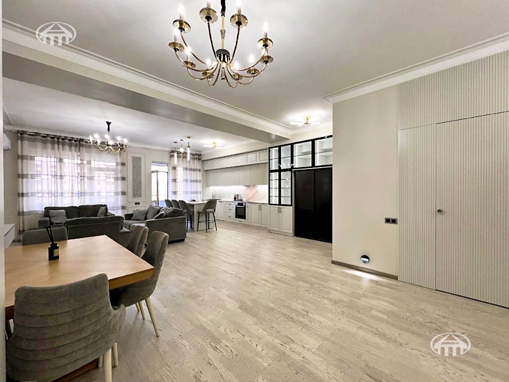 Квартира · 3 комн. · 119 м² · Кентрон