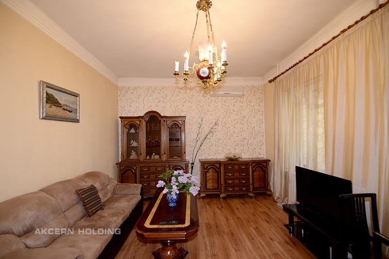 House · 3 rooms · 131 m² · Arabkir
