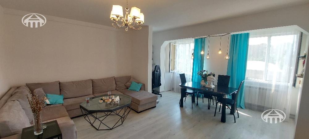 Квартира · 3 комн. · 76 м² · Давташен