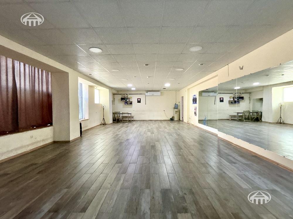 Retail · 144 m² · Shengavit