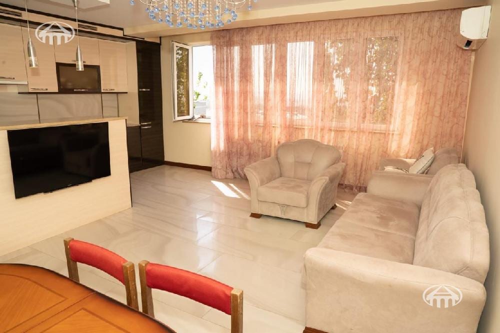 Квартира · 4 комн. · 112 м² · Арабкир