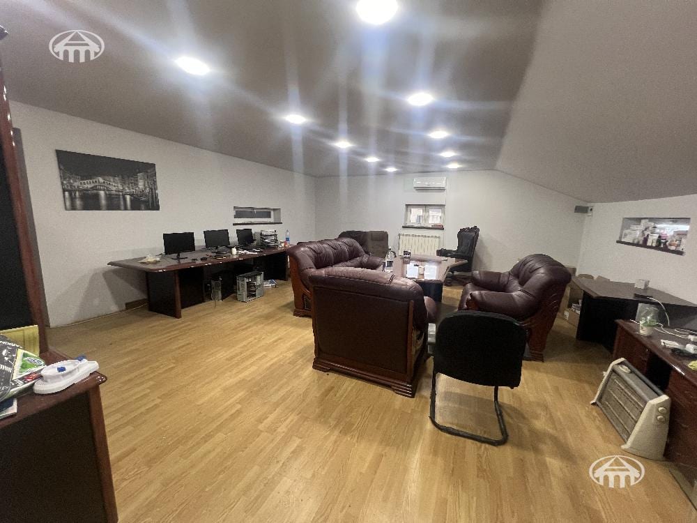 Office · 375 m² · Ajapnyak