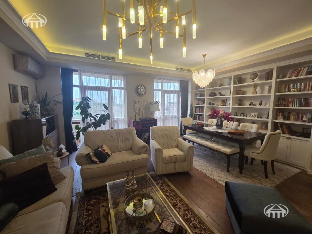 Apartment · 4 rooms · 157 m² · Arabkir