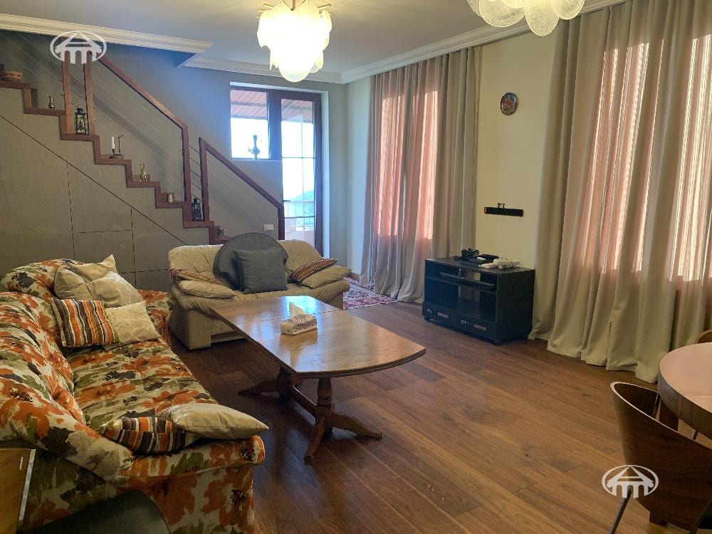 Квартира · 4 комн. · 114 м² · Арабкир