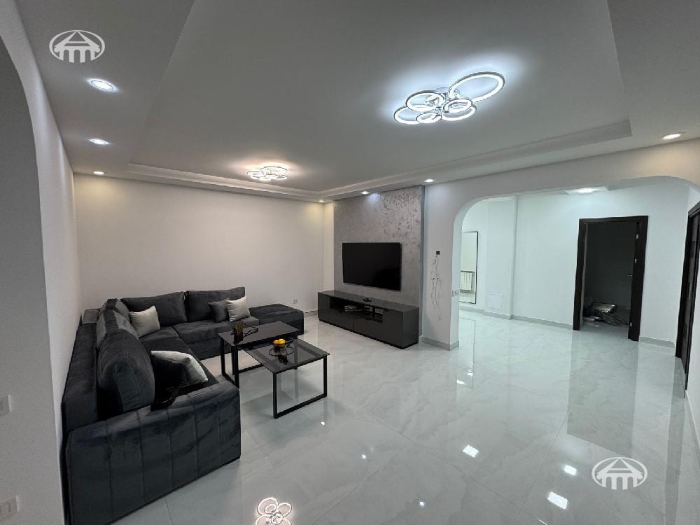 Квартира · 4 комн. · 161 м² · Арабкир