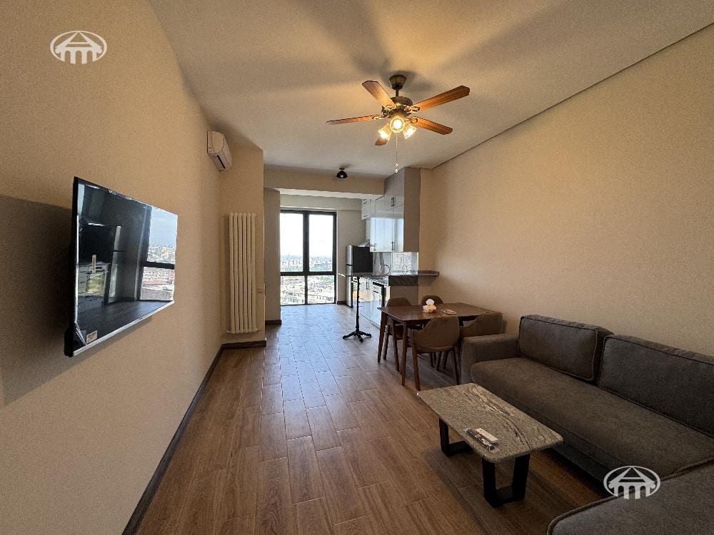 Квартира · 2 комн. · 61 м² · Кентрон