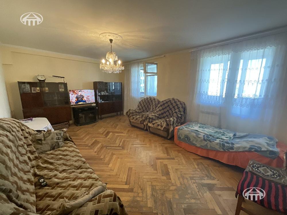 Բնակարան · 2 սեն. · 76 մ² · Քանաքեռ-Զեյթուն
