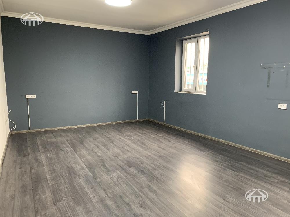 Office · 80 m² · Kentron