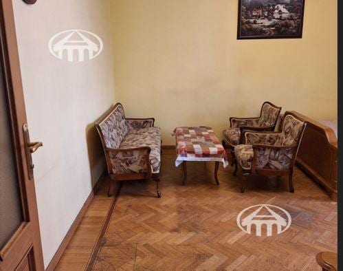 Apartment · 1 rooms · 37 m² · Kentron