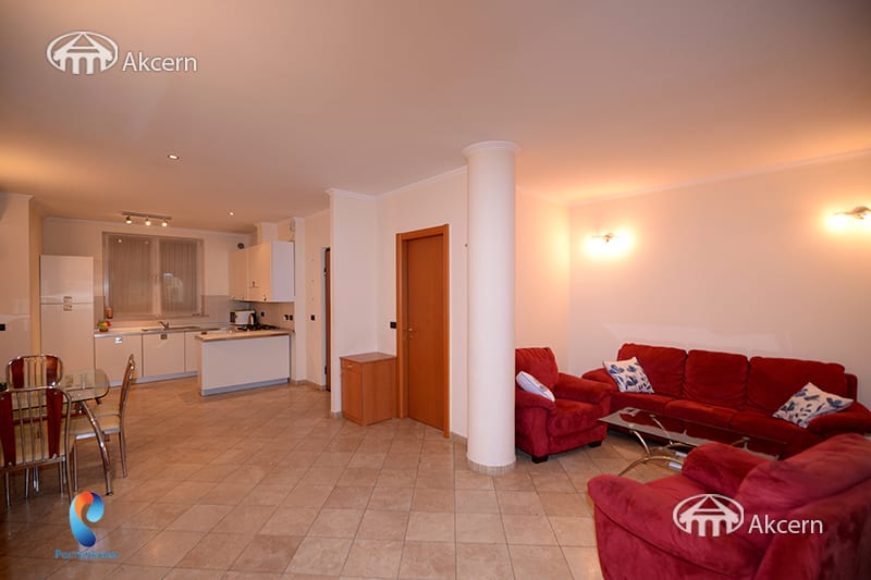 Apartment · 3 rooms · 125 m² · Kentron